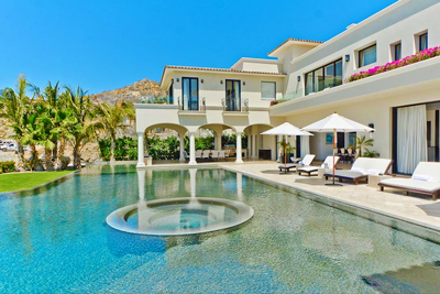 Cabo Luxury Vacation Rentals